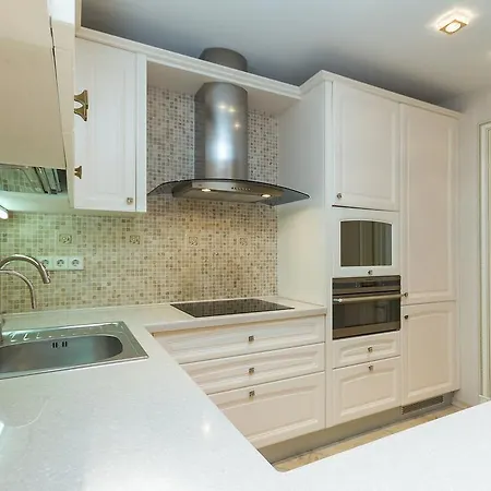 Vip Apartment In Minsk Daire