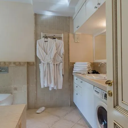Daire Vip Apartment In Minsk Minsk